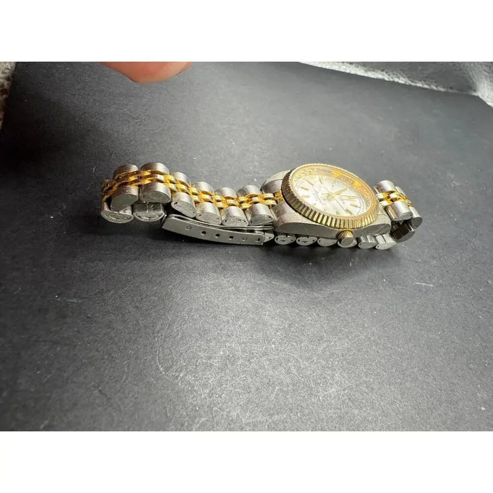 Vintage Gruen Precision Quartz Women's Watch GP8150 Silver/Gold Tone Swiss Parts